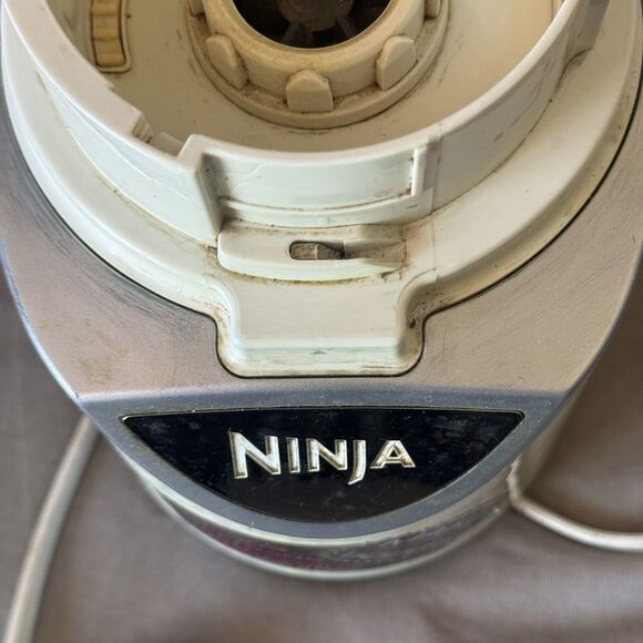 Ninja kitchen Blender System Pulse Model BL 204 30 700 Watts Tested Motor Only - Picture 14 of 16